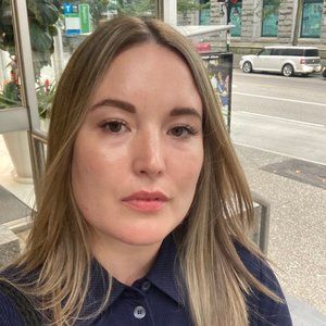 Meet your Posher, Azaia